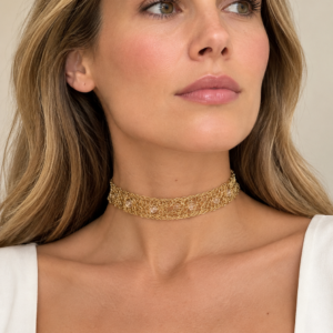 Inicio Choker de crochet con alambre dorado hecho a mano